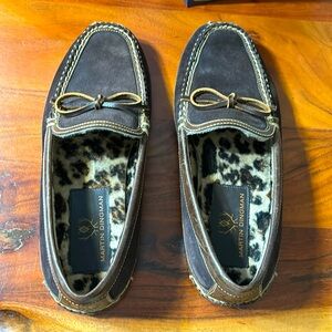 Martin Dingman Country Bow tie Suede and Leather Slipper!  Like new!  Sz 8.5.